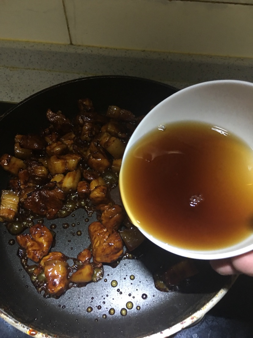 板栗烧肉的做法图解6