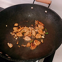 杏鲍菇炒肉片的做法图解6
