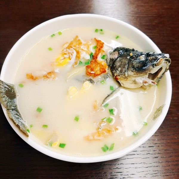 鲫鱼荷包蛋汤❗️汤汁浓白、鲜美营养