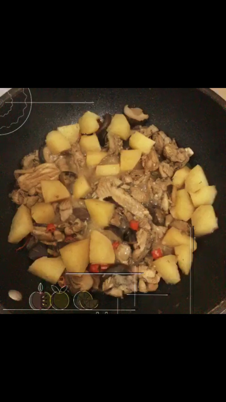 小鸡炖蘑菇的做法