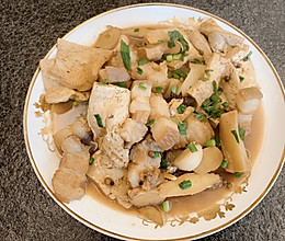 五花肉炖豆腐，简单美味家常菜的做法