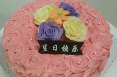 红丝绒生日蛋糕