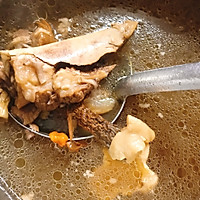 鳕鱼胶姬松茸猪骨汤的做法图解6