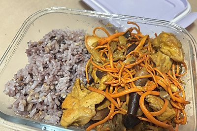 菌菇炒鸡肉