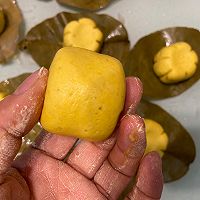 豆沙南瓜饼的做法图解4