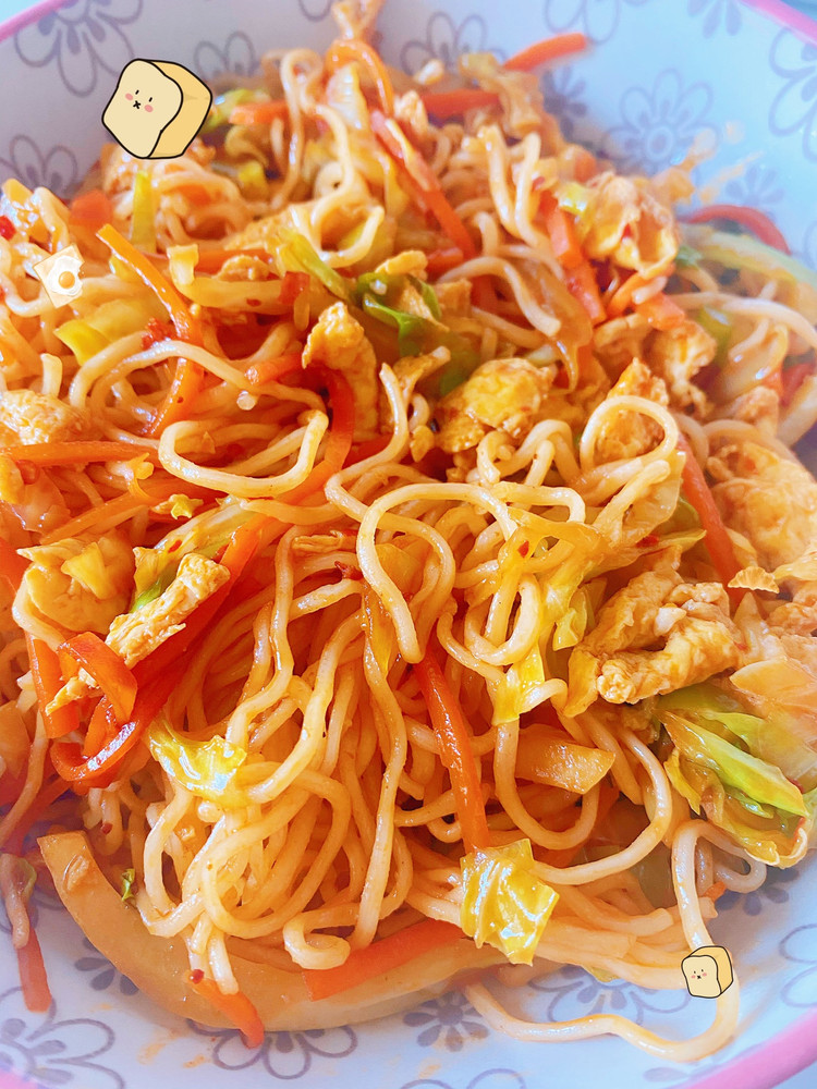 菜丝炒面的做法