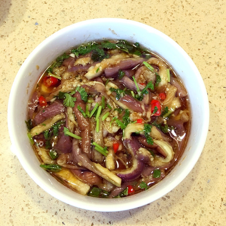 油拌手撕茄丝的做法