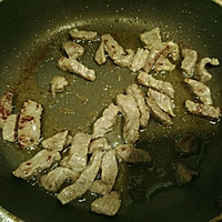 【新晋厨娘必备简单菜】西兰花炒牛肉的做法图解3
