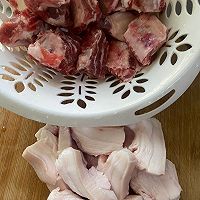 家常做法红烧肉焖千张节的做法图解1