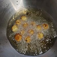 炸土豆丸子的做法图解5