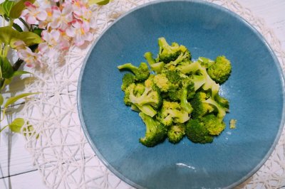 清清爽爽拌西兰花