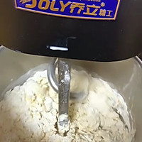 #奈特兰芝士粉挑战赛#芝香蒜香面包的做法图解2
