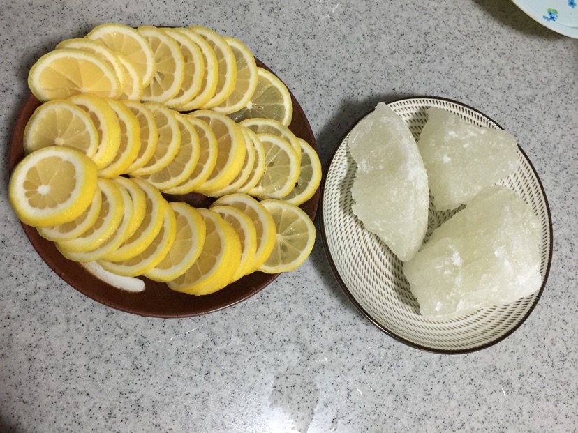 冰糖柠檬膏的做法图解2