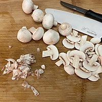 奶油蘑菇小牛肉的做法图解6
