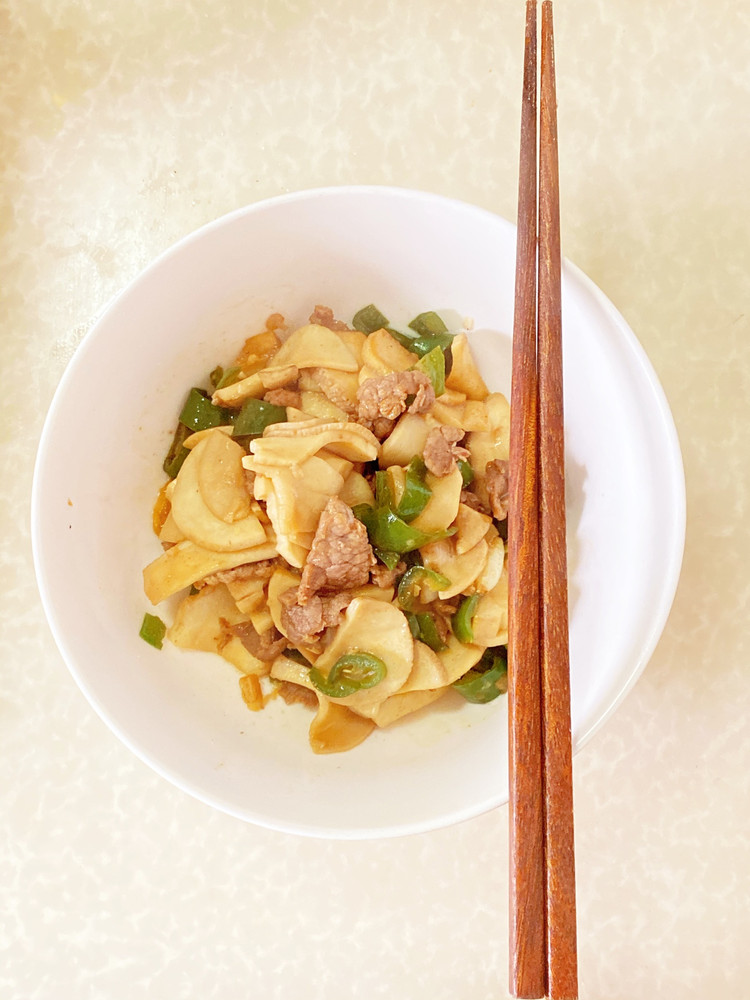 朴素的美味～～杏鲍菇炒牛肉的做法
