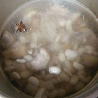 养颜的猪蹄芸豆汤的做法图解3