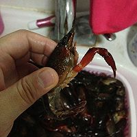 上海寿宁路风味小龙虾的做法图解1