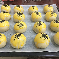 中式传统糕点之蛋黄酥的做法图解9