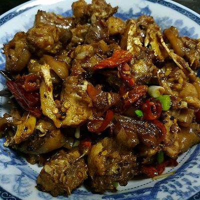 麻辣兔肉