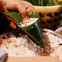 #美食视频挑战赛#  花生蜜豆粽的做法图解7