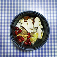 周末滋补:鲜甜姬松茸炖鸡汤的做法图解4