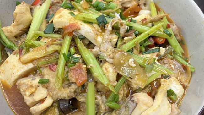 家常草鱼烧豆腐的做法