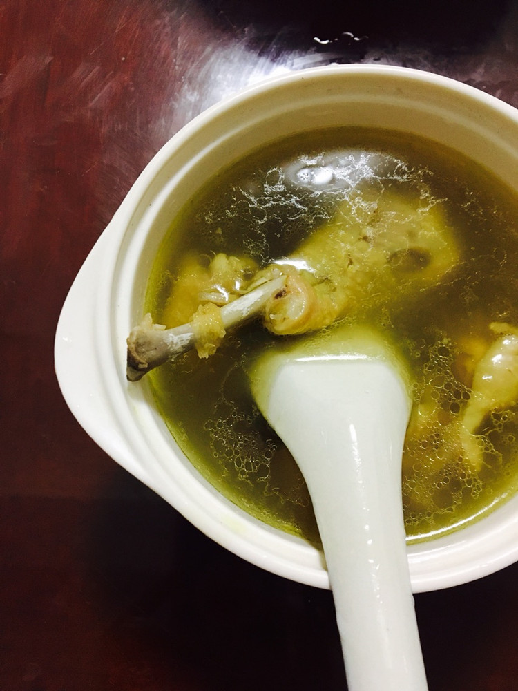 高压锅清补凉煲鸡汤（1～2人份）的做法