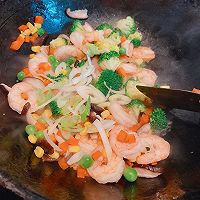 缤纷小炒  阴天也快乐的做法图解2