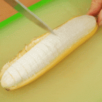【宝宝辅食】香蕉蛋饼的做法图解2