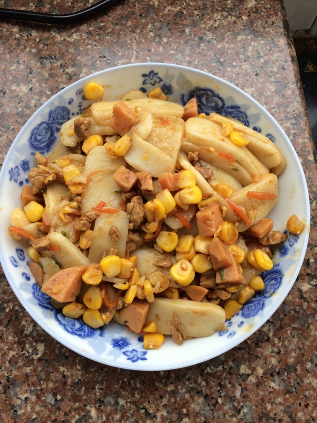 玉米肉丁炒年糕的做法图解8