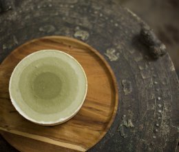 六寸抹茶渐变慕斯蛋糕的做法