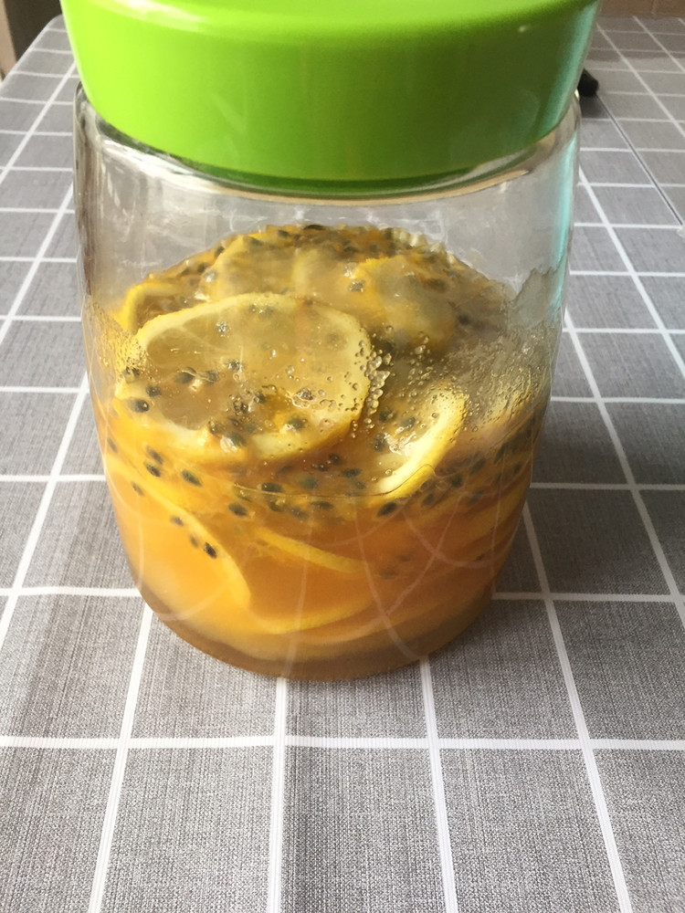 百香果柠檬水的做法