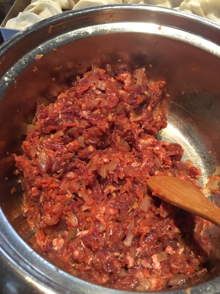 牛肉饺子的做法图解2