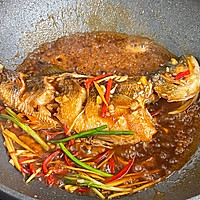 鲈鱼换个做法，不清蒸，鲜嫩可口巨下饭的做法图解11