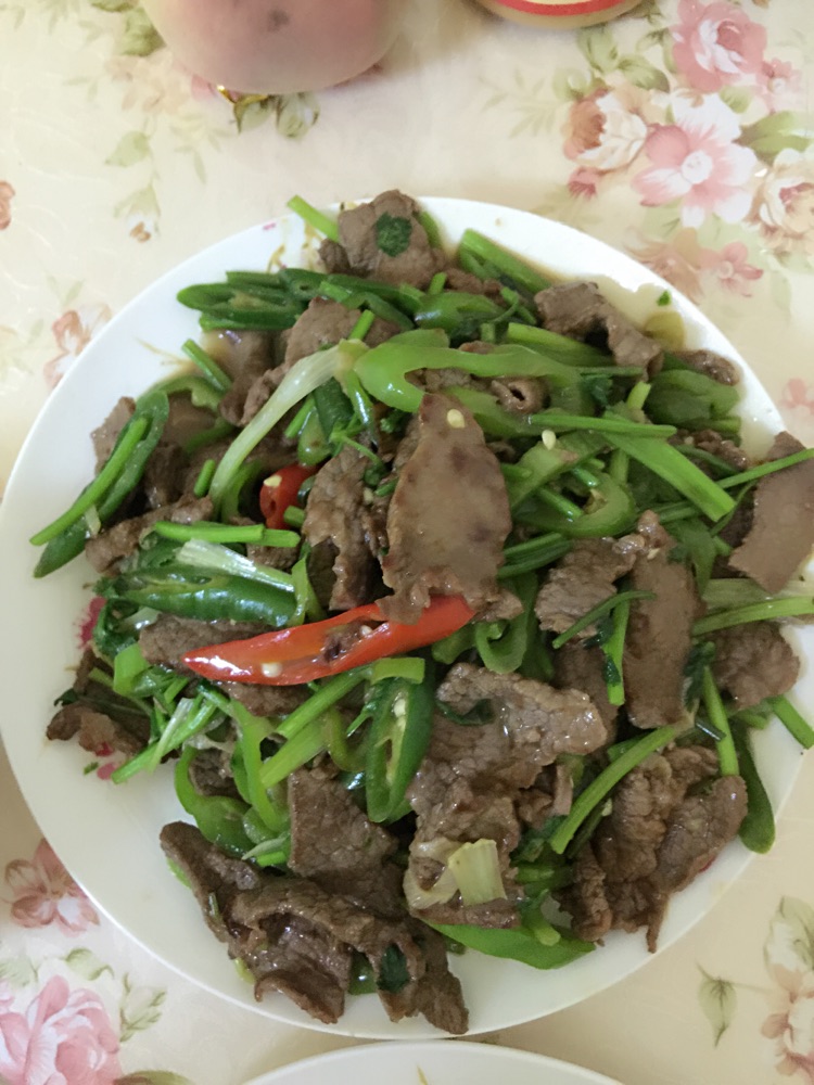 辣椒小牛肉的做法图解4