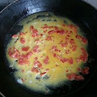 番茄鸡蛋爱心卷的做法图解2