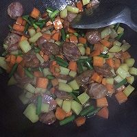 香肠焖饭的做法图解8
