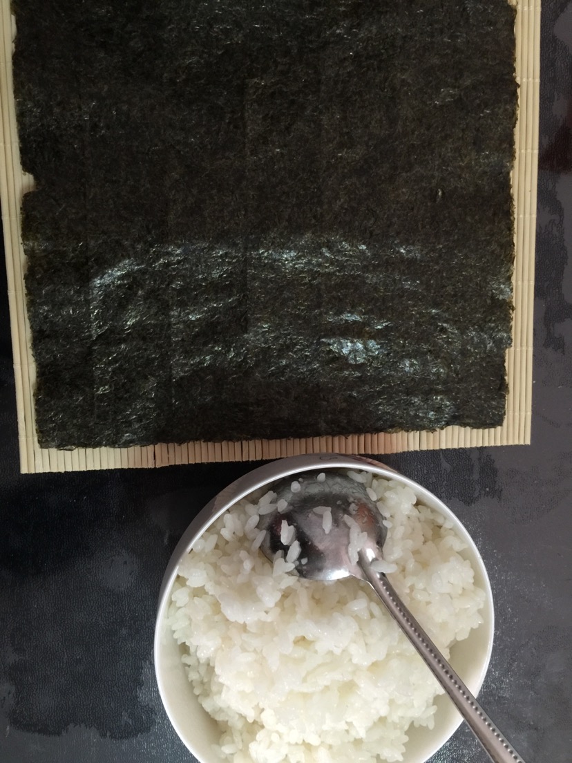 家庭寿司卷，孩子不爱吃饭的可以这么做的做法图解2