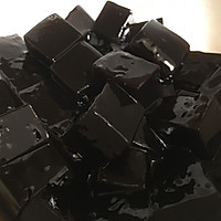 [甜品]黑凉粉系列的做法图解1