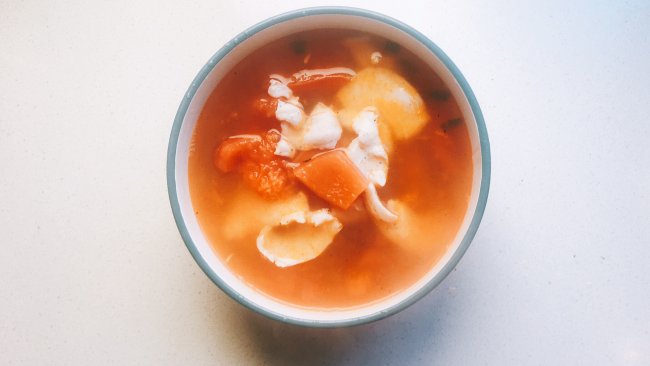 西红柿龙井鱼片汤的做法