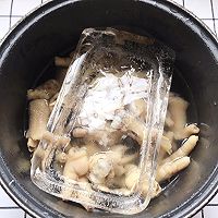 酸辣柠檬鸡爪的做法图解3