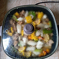 排骨玉米山药汤的做法图解1
