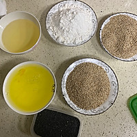 芝麻薄脆饼干的做法图解1