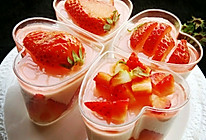 杯子版草莓慕斯蛋糕_____超简单超详解的做法