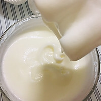 酸奶纸杯蛋糕 自制5分钟快速打发蛋白的做法图解9
