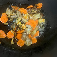 胡萝卜闷饭的做法图解3