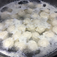 Q弹黑胡椒鸡肉丸子的做法图解7
