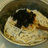凉拌豆腐皮的做法图解3