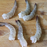 超简单的小零食，手抓饼芝士大虾卷的做法图解2