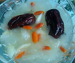 银耳百合红枣枸杞粥的做法